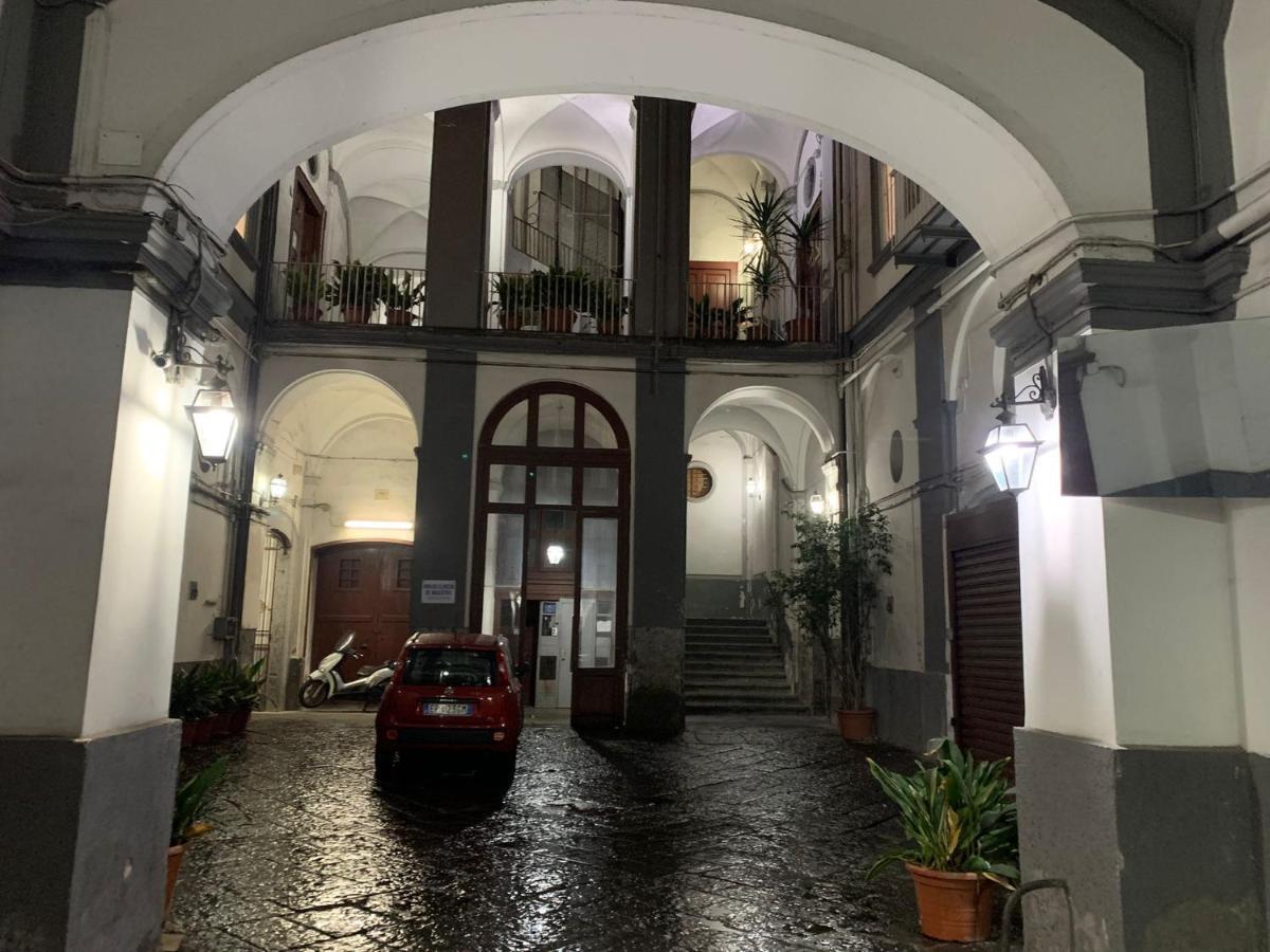 I Gironi Di Dante * Neapel